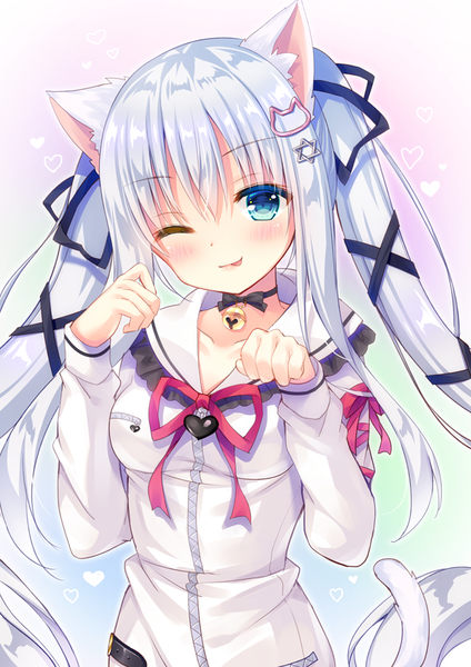 イラスト 600x849 と koneko neko neko nekokawa shirone しゅは ソロ 長髪 長身像 カメラ目線 赤面 前髪 青い目 hair between eyes ツインテール 獣耳 銀髪 upper body 尻尾 animal tail one eye closed ウィンク 猫耳