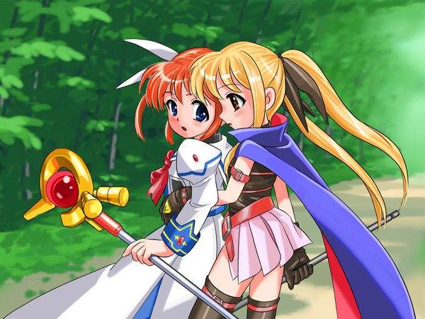 Anime picture 1024x768 with mahou shoujo lyrical nanoha fate testarossa takamachi nanoha blonde hair girl ren-chan