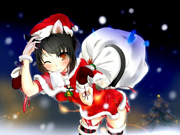 Anime picture 1024x768 with original kaede (yumesaki kaede) blush black hair red eyes animal ears cat ears cat tail fur trim mouth hold christmas merry christmas girl gloves fur santa claus hat santa claus costume mantle christmas tree letter