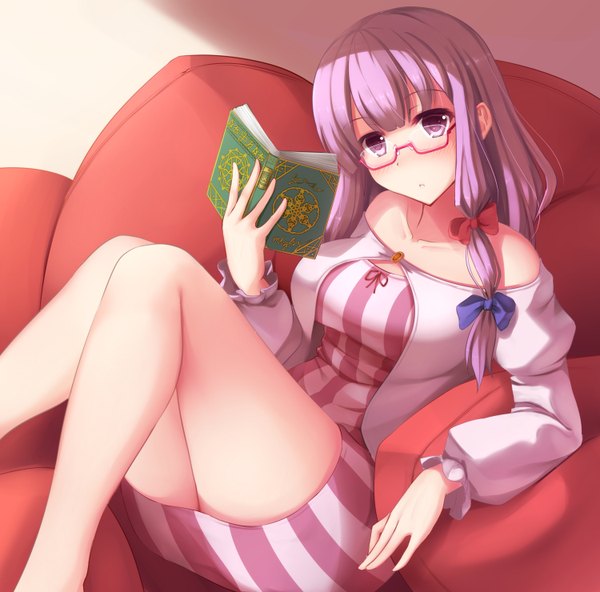 Anime picture 1500x1480 with touhou patchouli knowledge nicoby single long hair blush bare shoulders pink hair bent knee (knees) pink eyes legs striped bespectacled girl bow hair bow glasses pillow book (books)