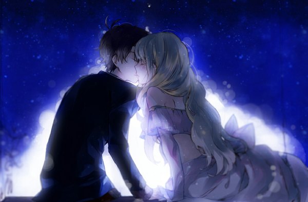 Anime picture 894x588 with aldnoah.zero a-1 pictures asseylum vers allusia kaizuka inaho ita long hair blush fringe short hair blonde hair brown hair sitting bare shoulders ahoge eyes closed from behind back blue background kiss girl