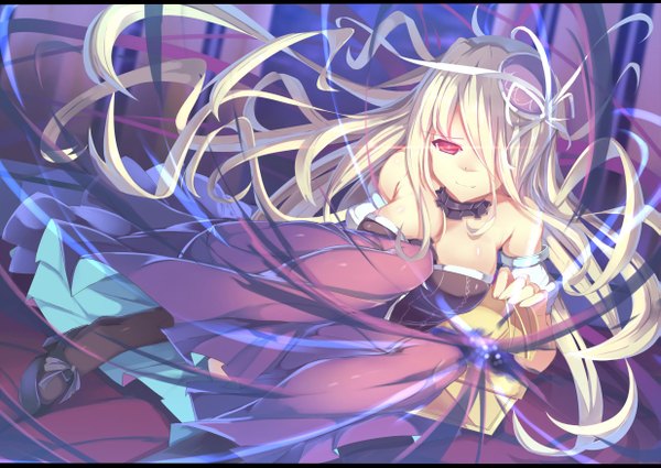 Anime picture 1235x875 with puzzle & dragons pandora (p&d) lao meng single long hair looking at viewer fringe breasts blonde hair smile red eyes bare shoulders cleavage glowing glowing eye (eyes) reclining girl dress hat detached sleeves