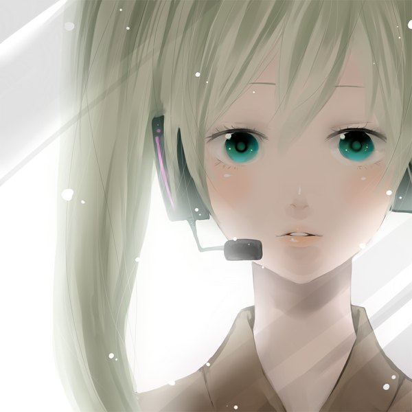 Anime picture 1101x1101 with vocaloid hatsune miku momoiro oji single long hair looking at viewer blush open mouth green eyes aqua eyes snowing face multicolored eyes girl headphones microphone