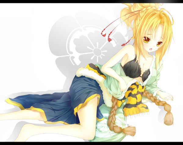 Anime picture 1450x1150 with oda nobuna no yabou oda nobuna myu (filiusminto) single open mouth light erotic blonde hair yellow eyes traditional clothes japanese clothes girl