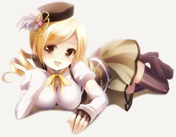 Anime picture 1165x911 with mahou shoujo madoka magica shaft (studio) tomoe mami shiramori yuse simple background blonde hair white background yellow eyes drill hair girl thighhighs black thighhighs hat