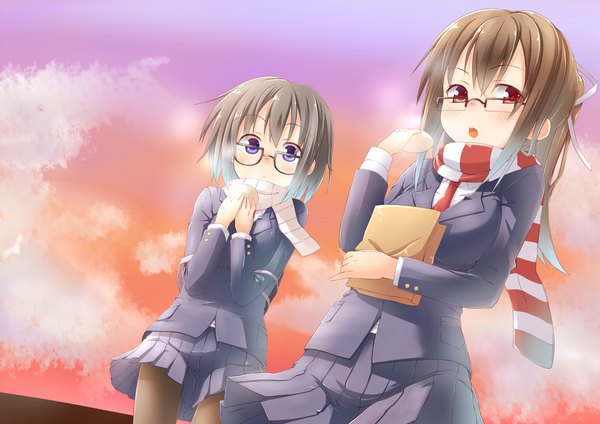 Anime picture 1470x1040 with original spirytus tarou short hair blue eyes black hair red eyes brown hair multiple girls sky cloud (clouds) eating girl uniform 2 girls school uniform glasses food scarf