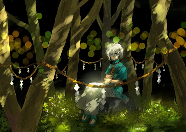 Anime picture 1402x992 with kyouichi looking at viewer short hair open mouth blue eyes sitting white hair traditional clothes lens flare dark background boy flower (flowers) plant (plants) tree (trees) rope closed fan