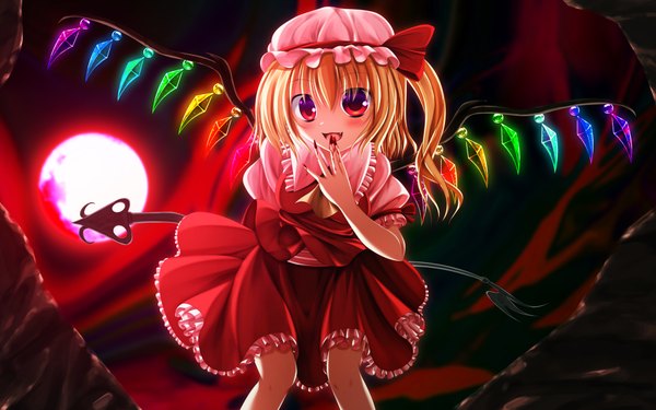 Anime picture 1920x1200 with touhou flandre scarlet hatomura (tareneko club) single looking at viewer blush highres short hair open mouth blonde hair red eyes wide image teeth fang (fangs) one side up vampire red moon girl dress skirt