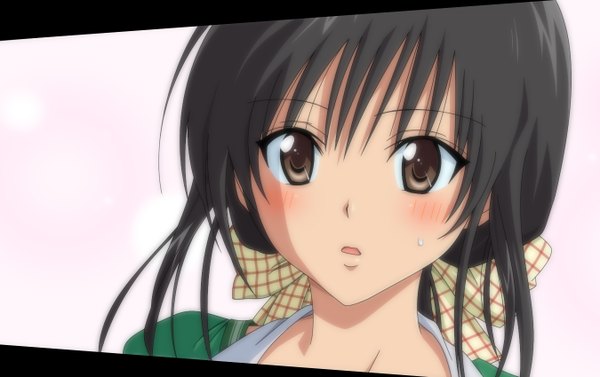Anime picture 1350x850 with toloveru xebec kotegawa yui toshi5765 single blush black hair simple background brown eyes portrait face girl bow