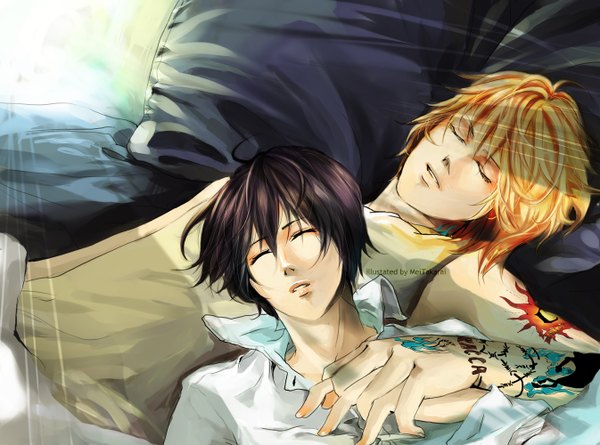 Anime picture 1346x1000 with katekyou hitman reborn hibari kyouya dino cavallone takaraimei (artist) meitakarai black hair blonde hair eyes closed multiple boys tattoo holding hands sleeping shounen ai boy shirt pillow 2 boys