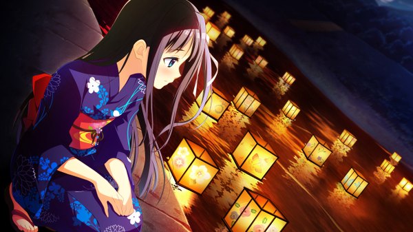 Anime picture 2560x1440 with natsuiro recipe yaehara yuzu ousaka nozomi single long hair blush fringe highres blue eyes black hair smile wide image looking away bent knee (knees) traditional clothes japanese clothes night night sky floral print reflection
