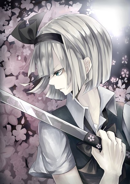 Anime picture 1000x1412 with touhou konpaku youmu kuro ni single tall image fringe short hair holding green eyes profile grey hair reflection bob cut girl flower (flowers) bow weapon shirt petals sword