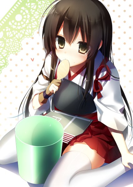 Anime picture 934x1312 with kantai collection akagi aircraft carrier yoruneko single long hair tall image looking at viewer blush black hair brown eyes girl thighhighs skirt white thighhighs armor breastplate bucket muneate