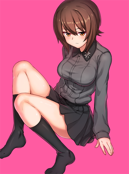 Anime picture 609x824 with girls und panzer nishizumi maho yoban single tall image blush fringe short hair breasts light erotic simple background hair between eyes brown hair large breasts sitting brown eyes bent knee (knees) pleated skirt arm support looking down