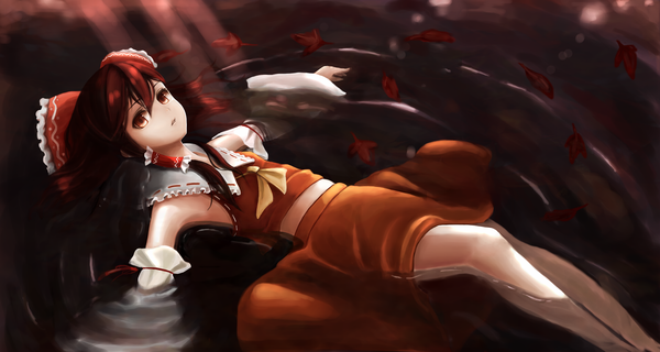 Anime picture 3000x1600 with touhou hakurei reimu sashimi (adam026) single long hair highres red eyes wide image red hair lying girl dress skirt bow hair bow detached sleeves water leaf (leaves) skirt set