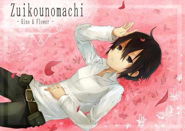 Anime picture 1446x1025 with kino no tabi kino (kino no tabi) souku choshin short hair black hair lying girl flower (flowers) shirt petals belt pants fanny pack