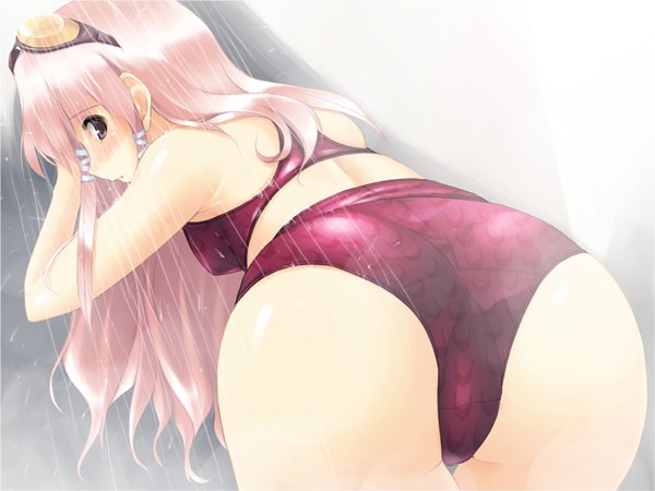 Anime picture 800x600 with sukumizu 2 hitomi yomi amazuyu tatsuki single long hair light erotic payot pink hair game cg ass profile pink eyes looking back wet leaning leaning forward goggles on head shiny clothes girl ribbon (ribbons)