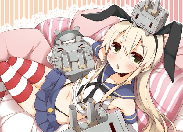 Anime picture 1000x724 with kantai collection shimakaze destroyer rensouhou-chan yume no owari single long hair looking at viewer blush open mouth light erotic blonde hair yellow eyes lying pleated skirt from above midriff striped :3 striped background > <