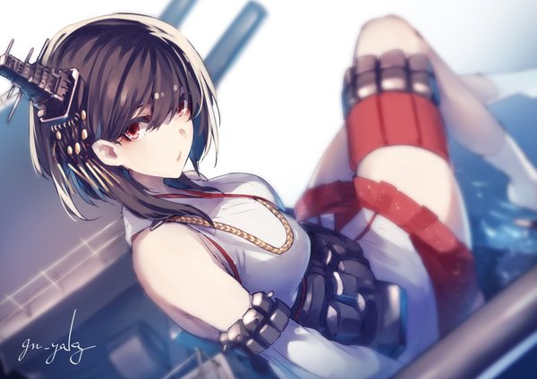 Anime picture 990x700 with kantai collection yamashiro battleship kyouya (mukuro238) single long hair fringe breasts hair between eyes red eyes brown hair sitting signed looking away bent knee (knees) head tilt blurry wide sleeves dutch angle no shoes girl