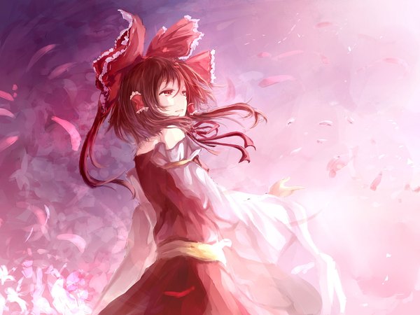 Anime picture 1400x1050 with touhou hakurei reimu sishenfan single long hair red eyes brown hair miko girl bow hair bow detached sleeves petals