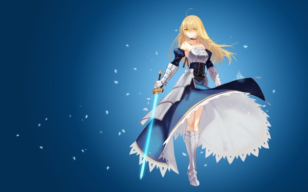 Anime picture 1920x1200 with fate (series) fate/stay night type-moon artoria pendragon (all) saber assassinwarrior joseph lee single long hair looking at viewer fringe highres simple background blonde hair standing bare shoulders holding yellow eyes ahoge long sleeves