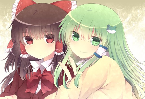 Anime picture 1340x924 with touhou hakurei reimu kochiya sanae ari suzushi long hair looking at viewer short hair black hair red eyes multiple girls green eyes green hair girl hair ornament bow 2 girls hair bow bowtie sweater hair tubes