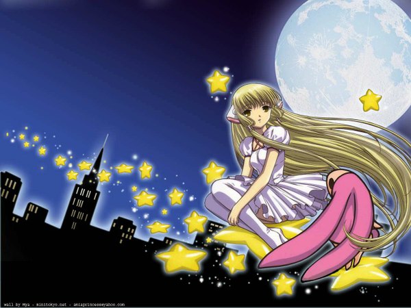 Anime picture 1280x960 with chobits chii atashi (chobits) looking at viewer fringe blonde hair brown eyes full body outdoors very long hair wind night night sky city lights girl thighhighs dress white thighhighs white dress star (symbol)