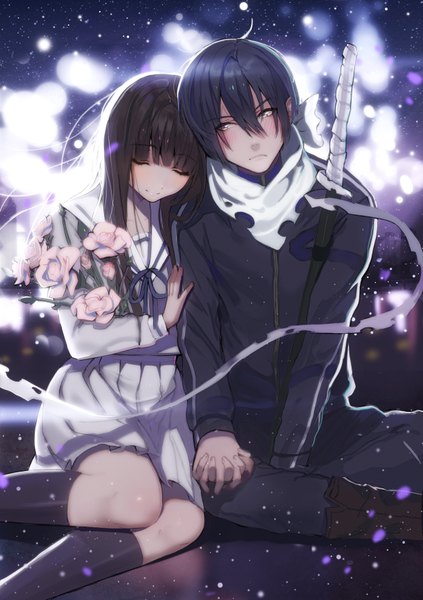 Anime picture 610x865 with noragami studio bones yato (noragami) iki hiyori lloule long hair tall image blush fringe short hair blue eyes black hair smile hair between eyes brown hair sitting holding payot looking away ahoge