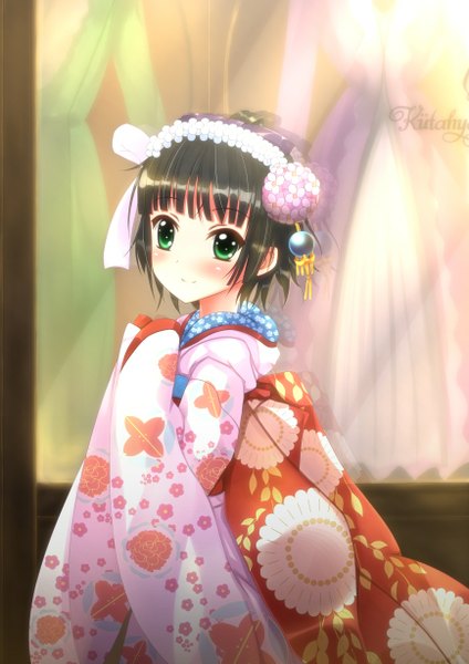 Anime picture 868x1228 with ikoku meiro no croisee satelight yune (ikoku meiro no croisee) swordsouls single tall image looking at viewer blush short hair black hair smile green eyes traditional clothes japanese clothes loli girl hair ornament kimono obi