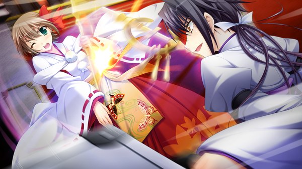 Anime picture 2560x1440 with yaneura no kanojo dp minase (artist) long hair highres short hair black hair brown hair wide image green eyes yellow eyes game cg traditional clothes battle girl