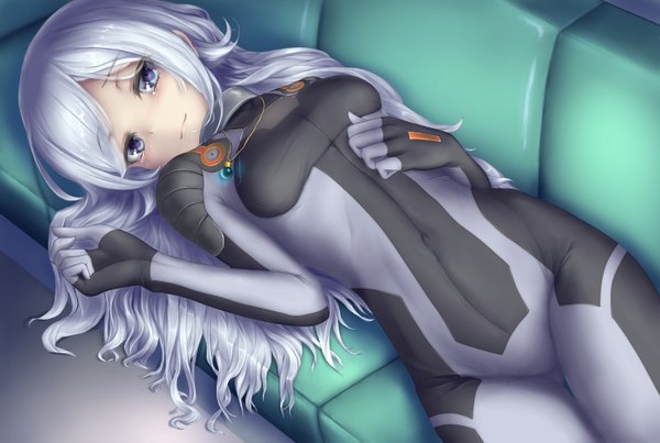 Anime picture 1450x975 with mobile suit gundam gundam build fighters sunrise (studio) aila jyrkiainen kamomen single long hair looking at viewer blue eyes silver hair lying on back tears girl bodysuit couch