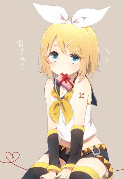 Anime picture 674x972 with vocaloid kagamine rin harusawa single tall image looking at viewer blush short hair blue eyes simple background blonde hair bare shoulders holding grey background mouth hold valentine heart of string girl hair ornament bow