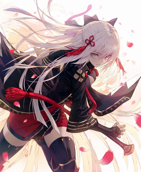 Anime picture 981x1200 with fate (series) fate/grand order koha-ace okita souji (fate) (all) okita souji alter (fate) wanke single long hair tall image looking at viewer fringe simple background hair between eyes standing white background cleavage silver hair floating hair dark skin standing on one leg