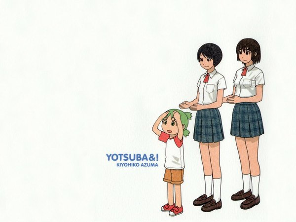 Anime picture 1024x768 with yotsubato koiwai yotsuba ayase fuuka azuma kiyohiko short hair black hair simple background white background multiple girls green eyes green hair black eyes girl skirt 2 girls shirt socks serafuku shoes white socks