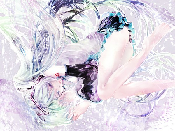 Anime picture 1024x768 with vocaloid hatsune miku ebisu kana single long hair fringe white background twintails silver hair lying very long hair barefoot bare legs tattoo wallpaper silver eyes upside down alternate color girl skirt