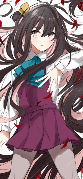 Anime picture 965x2067 with kantai collection naganami destroyer morinaga (harumori) single tall image fringe hair between eyes brown hair standing yellow eyes looking away pink hair very long hair multicolored hair two-tone hair floating hair colored inner hair girl uniform school uniform