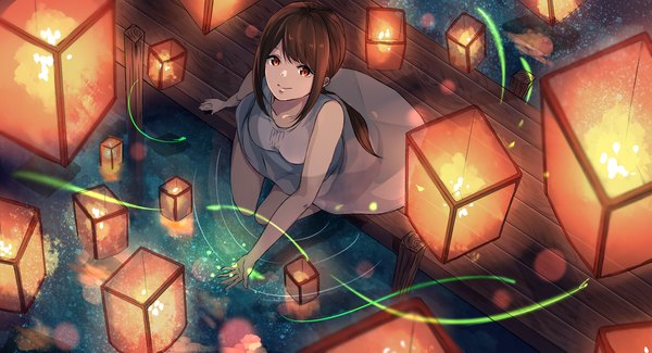 Anime picture 2160x1170 with original akira (mr akira) single long hair fringe highres smile red eyes brown hair wide image sitting payot bent knee (knees) from above night arm support sleeveless outstretched arm light reflection