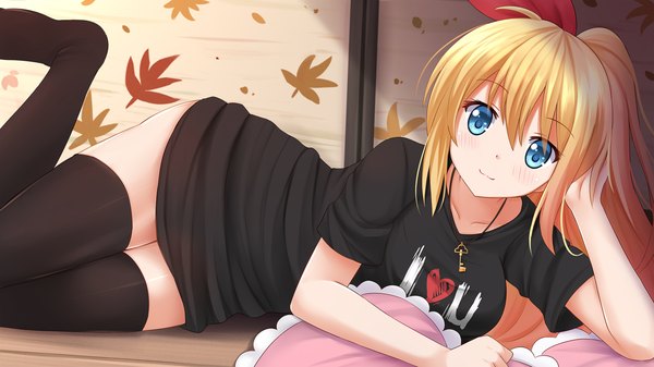 Anime picture 1920x1080 with nisekoi shaft (studio) kirisaki chitoge kazenokaze single long hair looking at viewer blush highres blue eyes blonde hair wide image girl thighhighs bow black thighhighs hair bow key