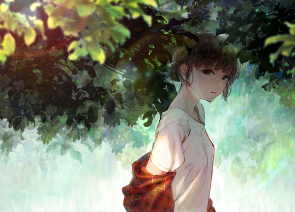 Anime picture 2500x1800 with original tentsuu (tentwo) single looking at viewer blush fringe highres short hair brown hair brown eyes upper body outdoors ponytail blunt bangs off shoulder girl plant (plants) t-shirt