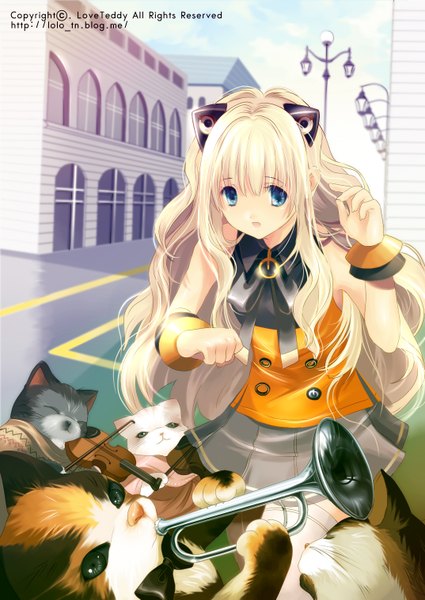 Anime picture 1074x1517 with vocaloid seeu siloteddy single long hair tall image blue eyes blonde hair animal ears girl animal bracelet building (buildings) cat musical instrument lantern lamppost violin bow (instrument)