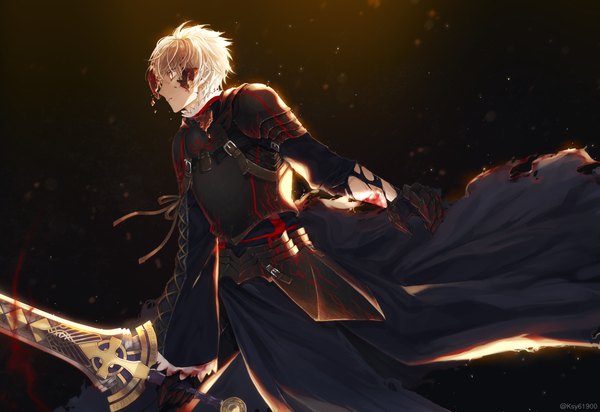 Anime picture 1600x1100 with fate (series) fate/prototype arthur pendragon (fate) ksy61900 single fringe blonde hair hair between eyes standing holding signed yellow eyes profile torn clothes black background lacing bloody clothes dark persona boy weapon