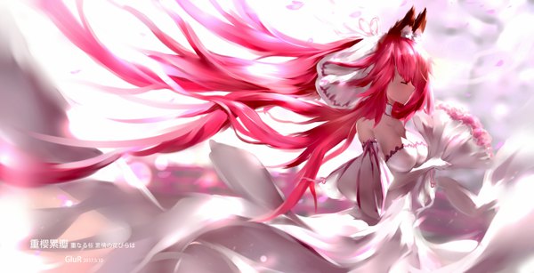 Anime picture 5905x3023 with fate (series) fate/extra tamamo (fate) (all) tamamo no mae (fate) mochigome (fatelly) single highres simple background wide image white background bare shoulders animal ears absurdres cleavage red hair very long hair profile wind fox ears lens flare