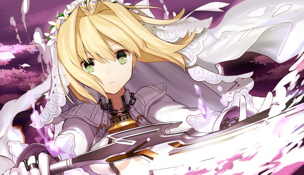 Anime picture 1350x780 with fate (series) fate/extra fate/extra ccc type-moon nero claudius (fate) (all) nero claudius (fate) nero claudius (bride) (fate) mashima saki (mashimasa) single looking at viewer short hair blonde hair wide image green eyes wedding girl gloves flower (flowers) weapon petals