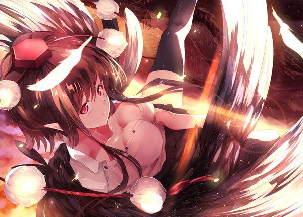 Anime picture 1718x1235 with touhou shameimaru aya omo (utakatadice) single looking at viewer fringe highres short hair breasts light erotic red eyes brown hair large breasts cleavage looking back pointy ears light jpeg artifacts girl thighhighs