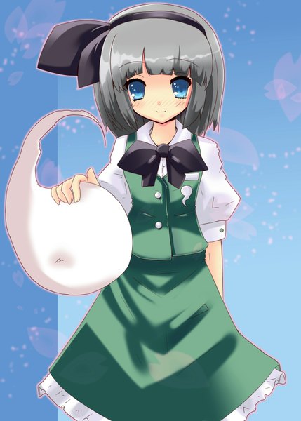 Anime picture 1204x1682 with touhou konpaku youmu myon snow (gi66gotyo) single tall image short hair blue eyes smile grey hair ghost girl dress skirt bow hairband skirt set