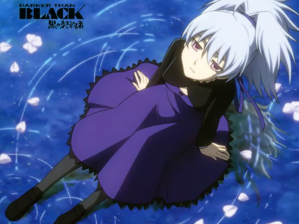 Anime picture 1280x960 with darker than black studio bones yin (darker than black) sitting purple eyes white hair ponytail dress water