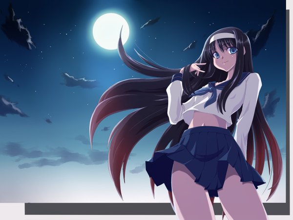 Anime picture 1600x1200 with shingetsutan tsukihime type-moon toono akiha single long hair looking at viewer blue eyes black hair smile cloud (clouds) night girl skirt uniform serafuku hairband moon