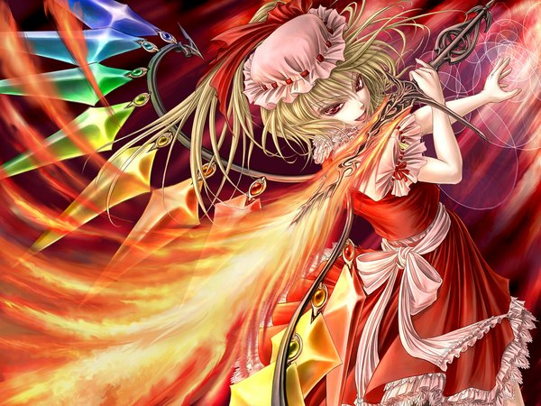 Anime picture 1024x768 with touhou flandre scarlet yuki shuuka single fringe short hair blonde hair hair between eyes red eyes puffy sleeves one side up girl weapon hat wings bonnet crystal flame laevatein (touhou)