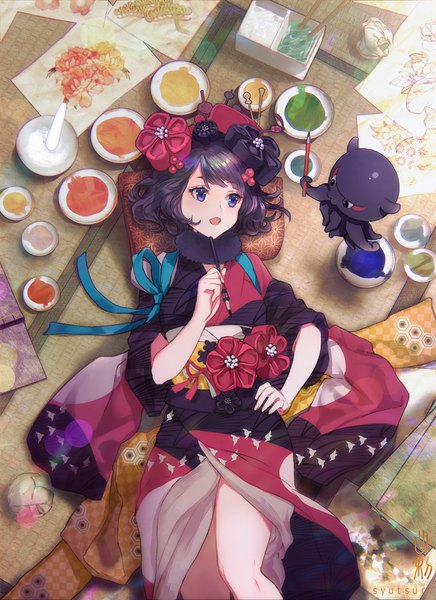 Anime picture 700x963 with fate (series) fate/grand order katsushika hokusai (fate/grand order) tokitarou (fate/grand order) shutsuri single tall image short hair open mouth black hair purple eyes looking away lying traditional clothes japanese clothes on back hand on hip drawing girl hair ornament