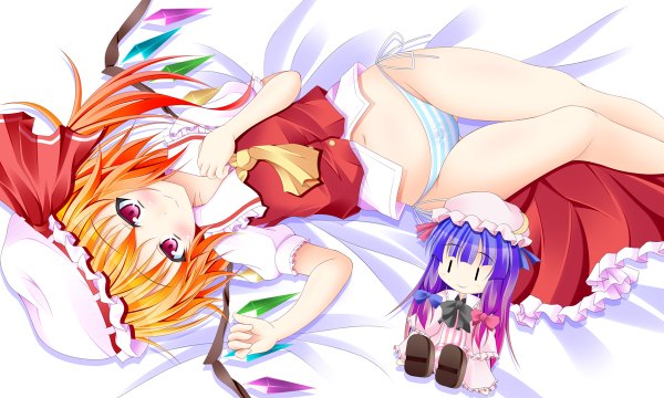 Anime picture 1200x720 with touhou flandre scarlet patchouli knowledge narumi yuu (imitmoon) single blush short hair light erotic blonde hair red eyes wide image lying thigh gap l l girl underwear panties shirt bonnet striped panties